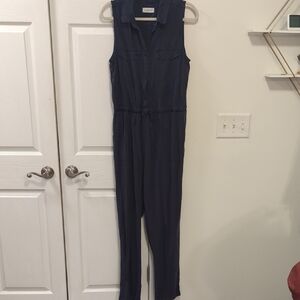 Carly Jean Los Angeles Navy Sleeveless Button-Front Jumpsuit